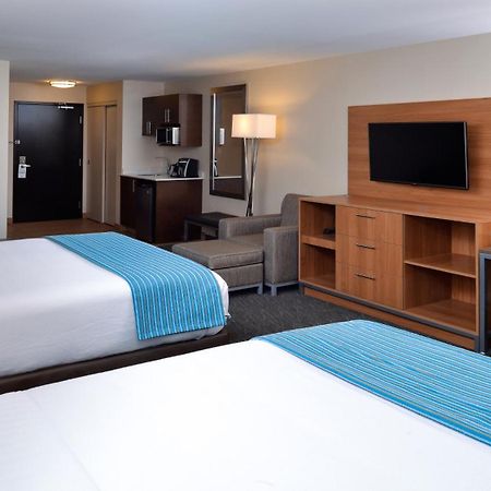 Holiday Inn Hotel & Suites Edmonton Airport Conference Centre By Ihg Nisku Bagian luar foto