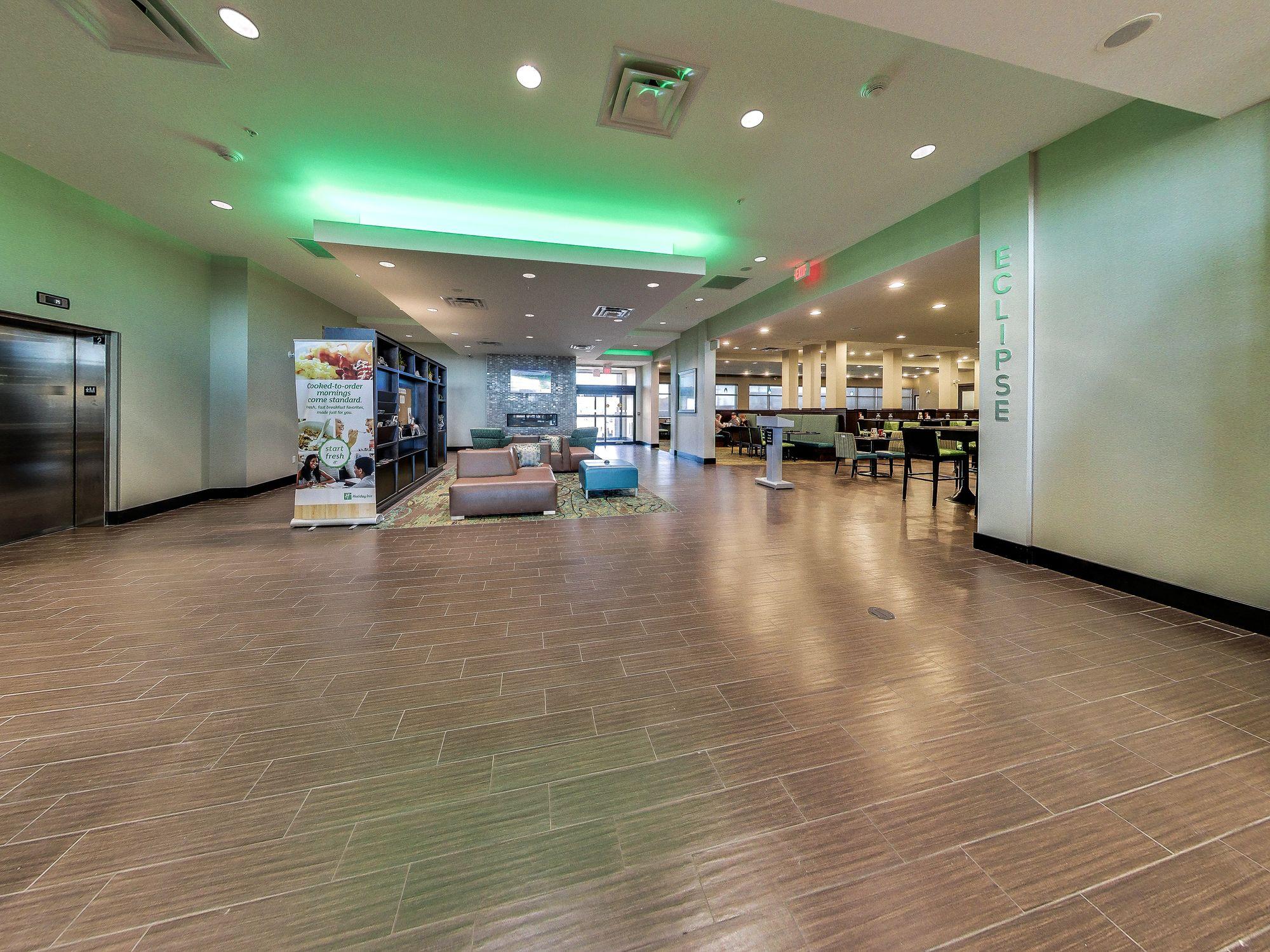 Holiday Inn Hotel & Suites Edmonton Airport Conference Centre By Ihg Nisku Bagian luar foto