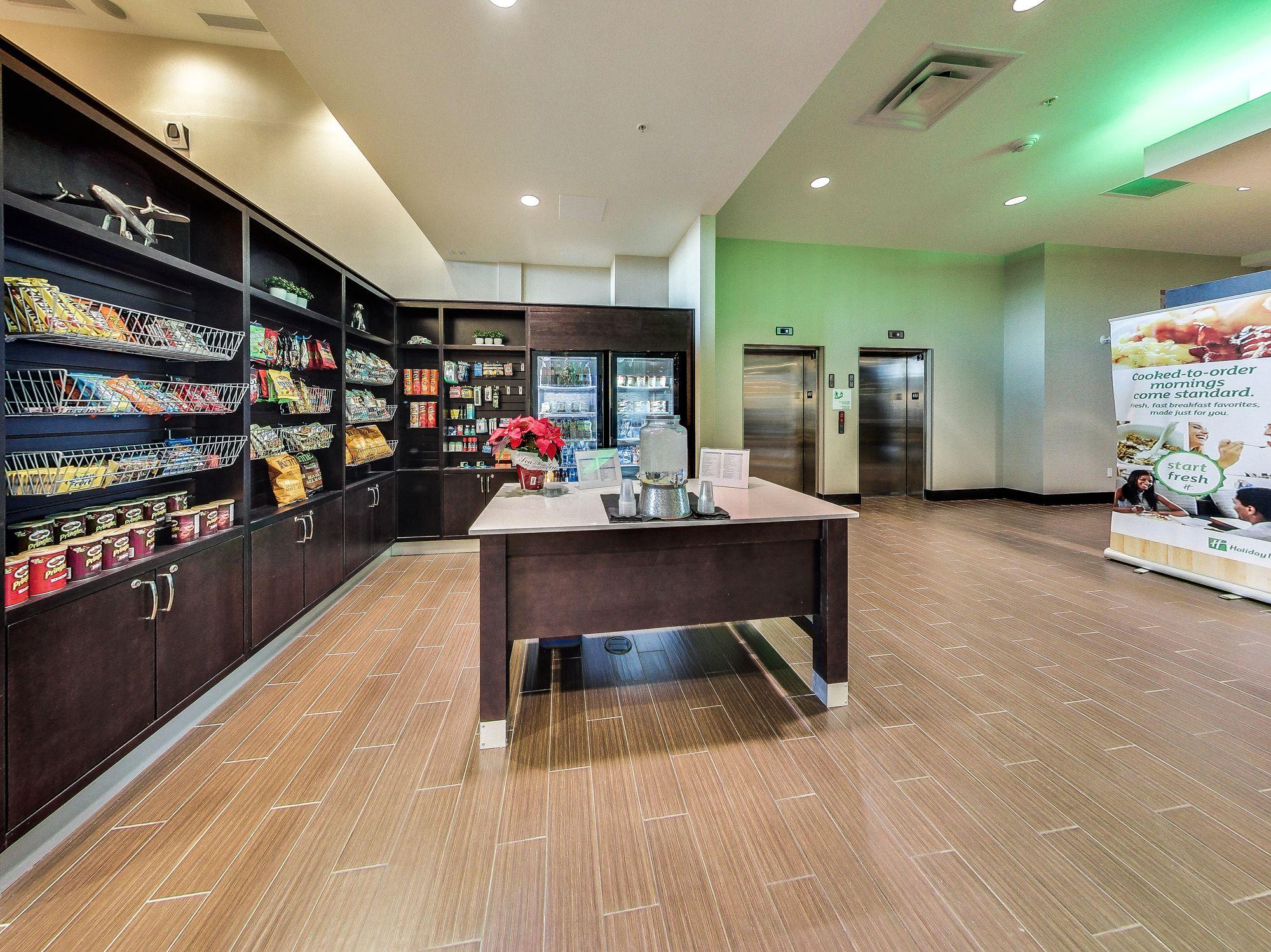 Holiday Inn Hotel & Suites Edmonton Airport Conference Centre By Ihg Nisku Bagian luar foto