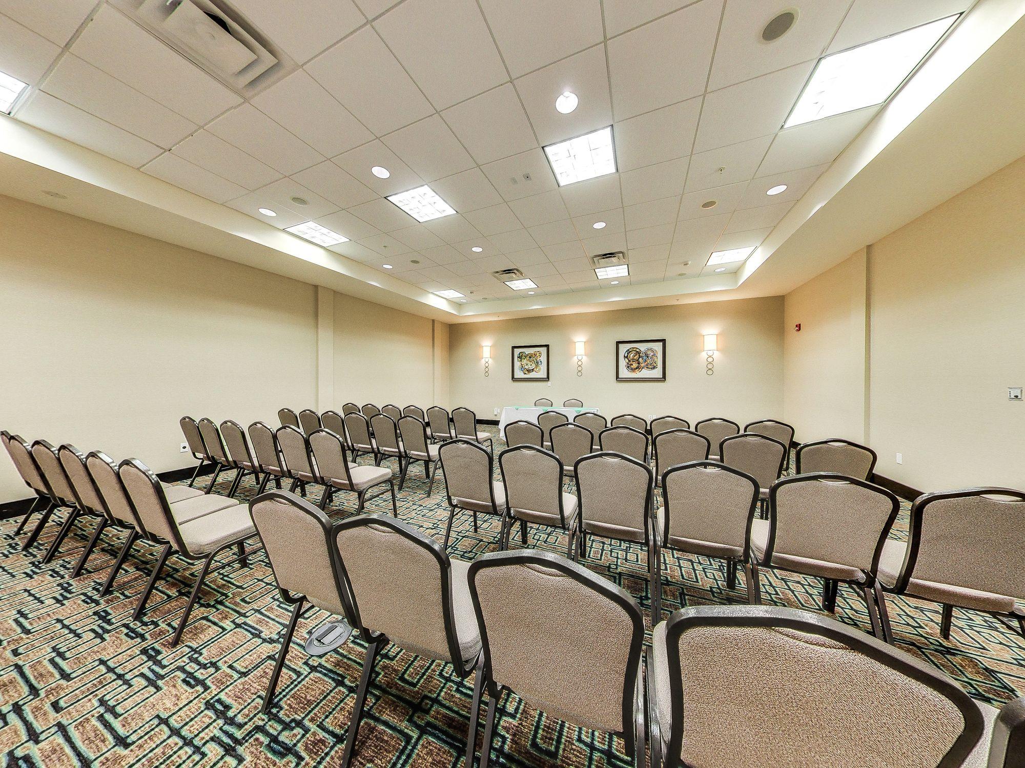Holiday Inn Hotel & Suites Edmonton Airport Conference Centre By Ihg Nisku Bagian luar foto