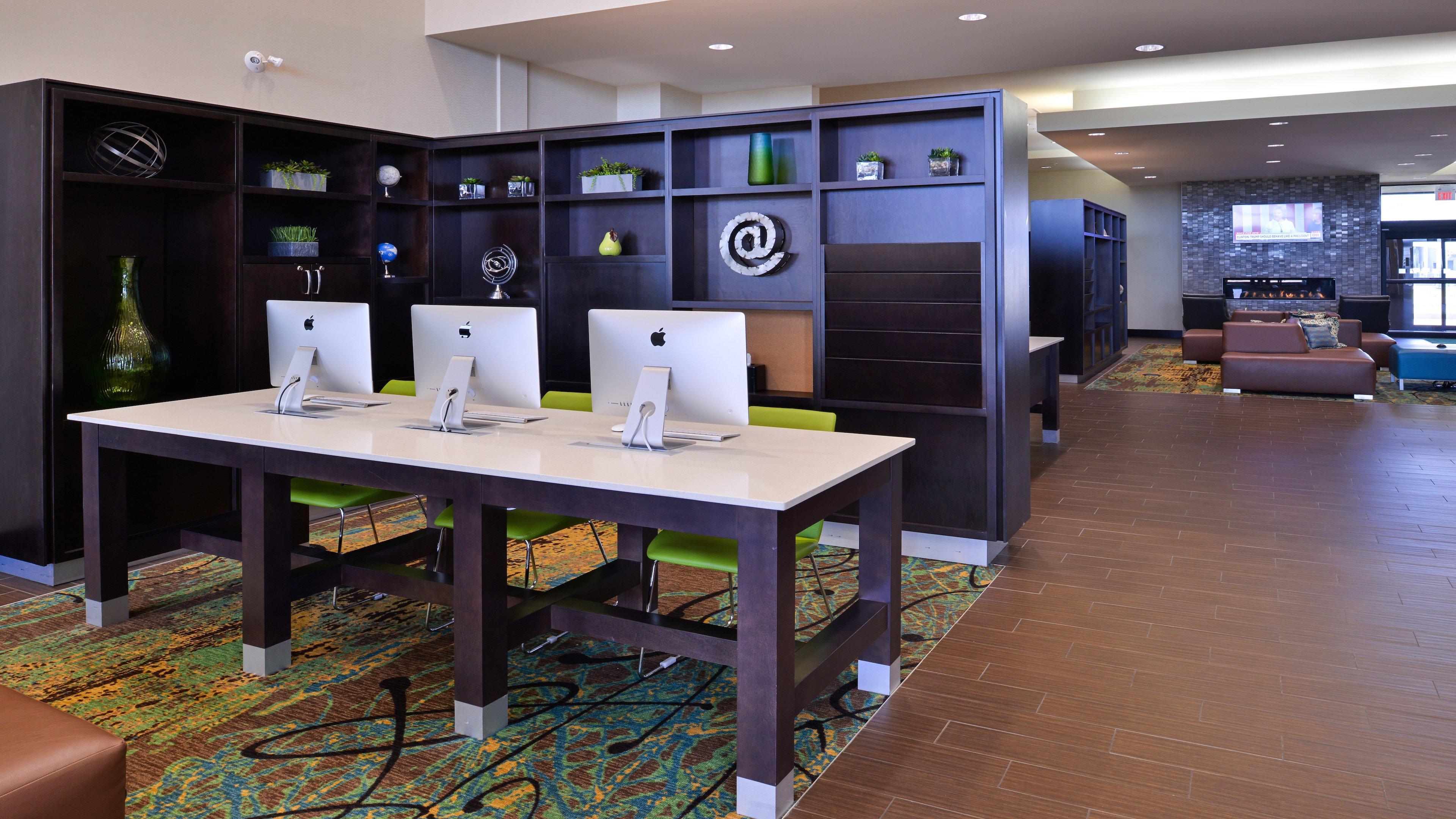 Holiday Inn Hotel & Suites Edmonton Airport Conference Centre By Ihg Nisku Bagian luar foto